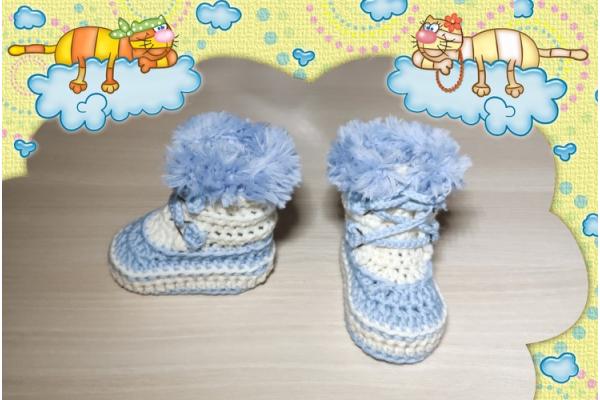 Babyfinkli-Snow-Boots-Merinowolle-Hellblau-winterweiss--0-3-Monate-01